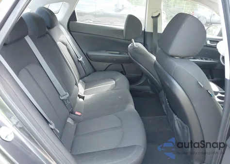 2017 Kia Optima Lx z USA, uszkodzony, nr VIN 5XXGT4L30HG155483